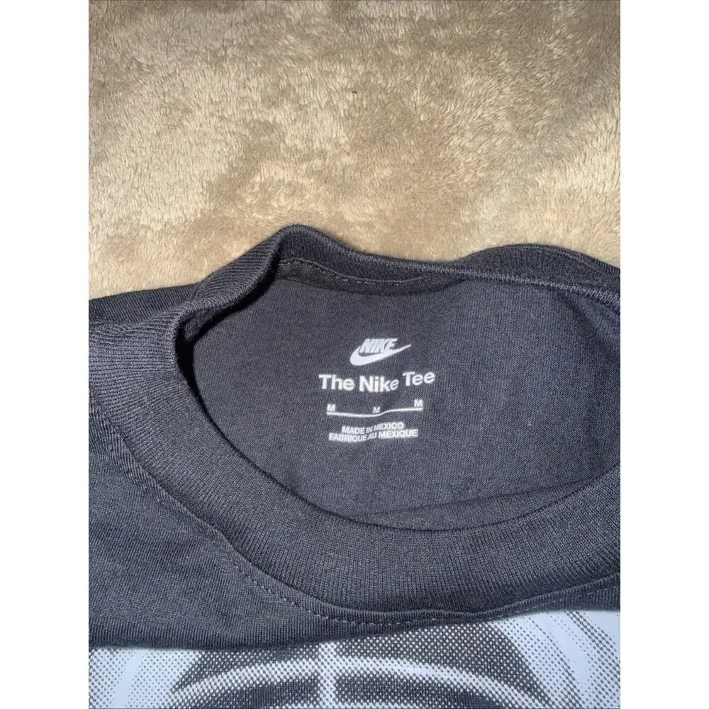 Nike Boy's Play Attention Shirt Size M Kids NEW Black 100% Cotton Nike Tee